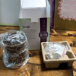 Scentsy plug in warmer!